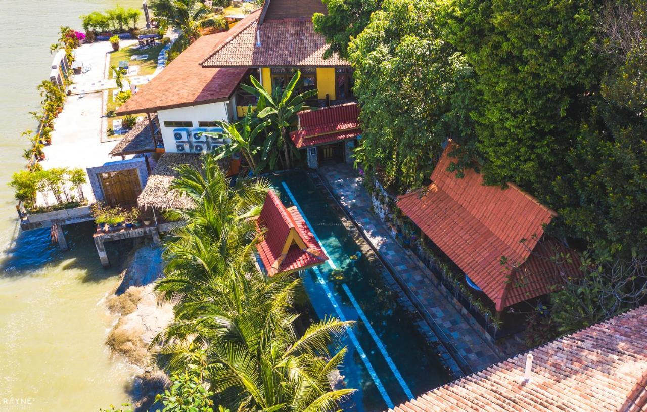 Lost Paradise Resort Бату-Ферринги Экстерьер фото